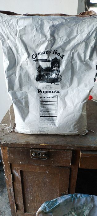 American popkorn joxori urug'i sotiladi.