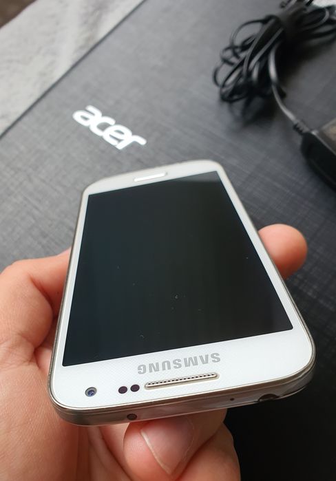 Vând Samsung S4 mini in stare excelenta.Pret 220 ron