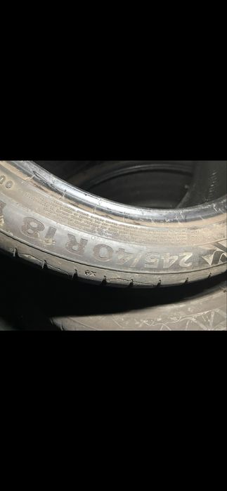 245 40 18 Continental