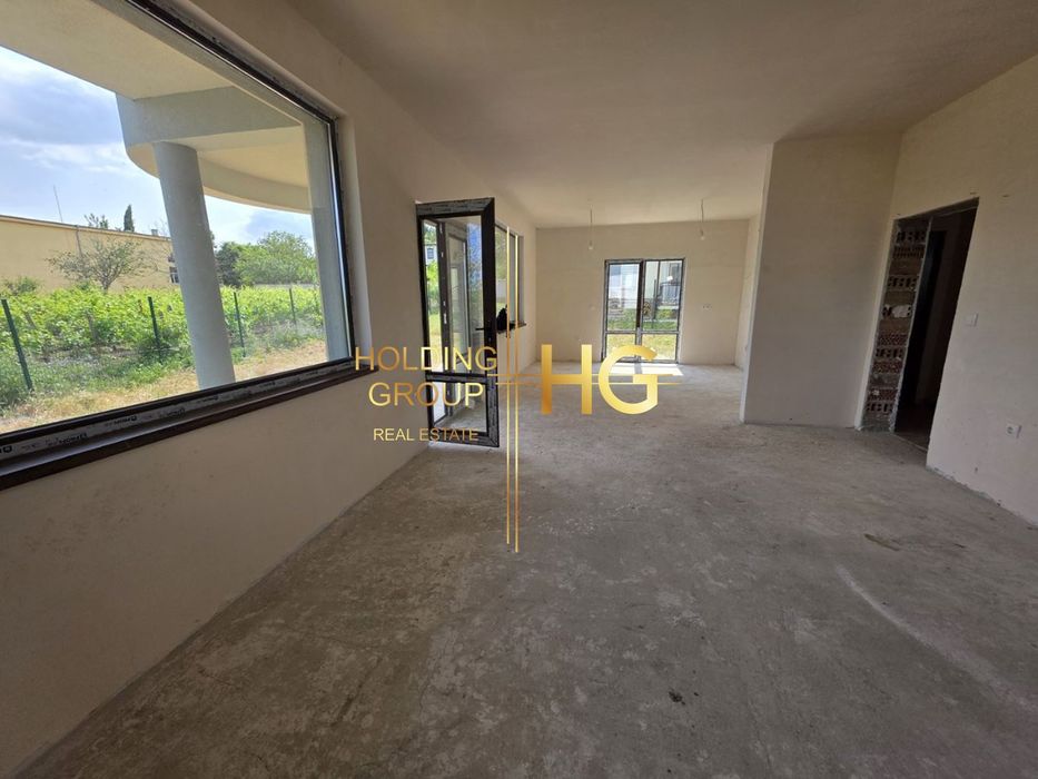 Къща в Варна, област-с.Равна гора площ 245 цена 179000