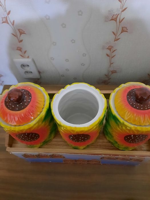 Посуда на кухню, контейнеры для специй или круп, новый набор