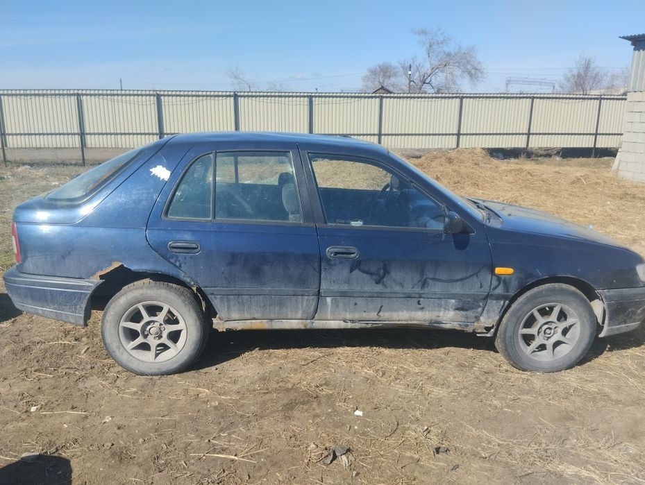 Нисан Санни 1991 года