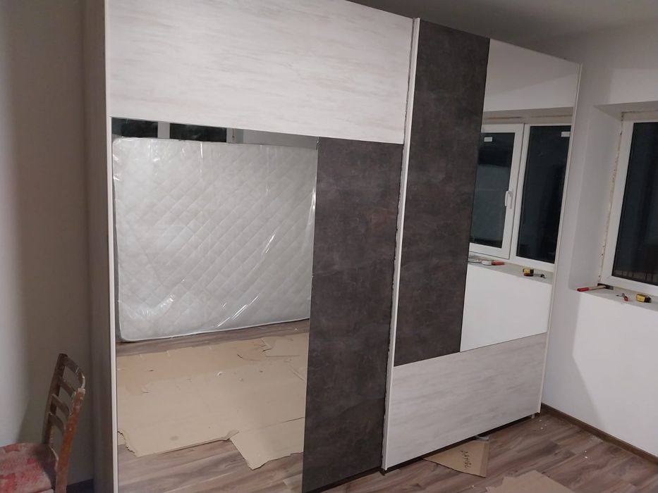 Montaje mobila / montare mobilier
