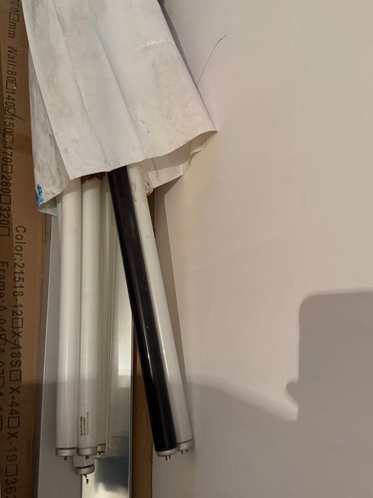 Лампи луминисцентни тип фуния както и осветителни тела за тях