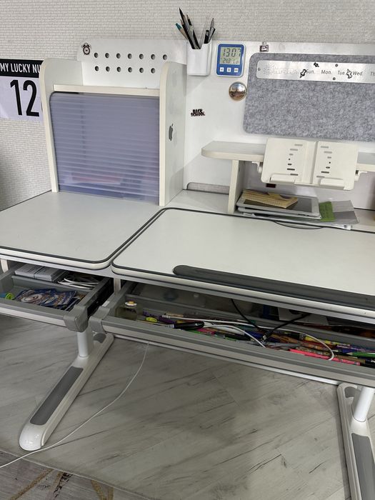 Продам растущая парта Корея