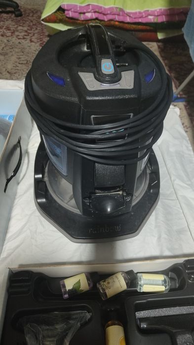 Пылесос моющии новый