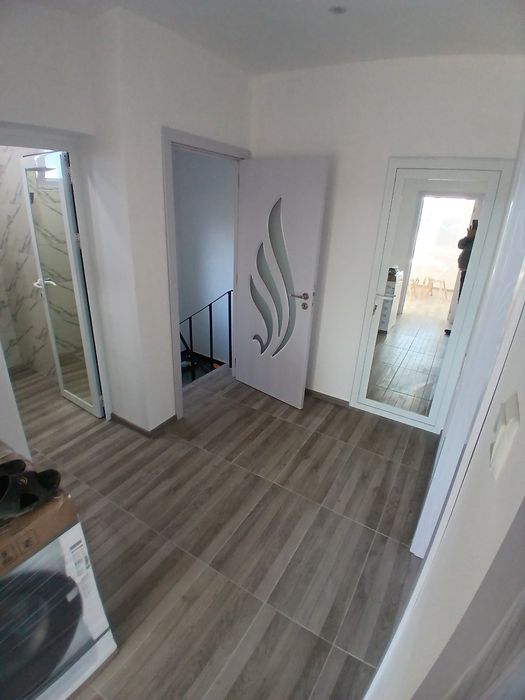 Продавам етаж от къща