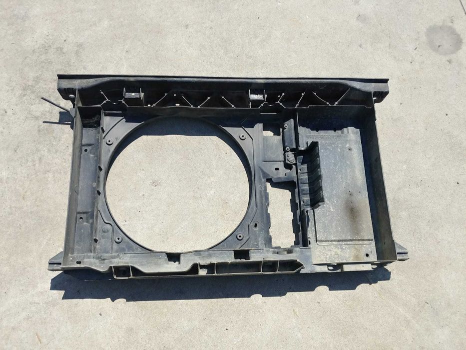trager panou frontal 1.6 b peugeot 308 9652918980