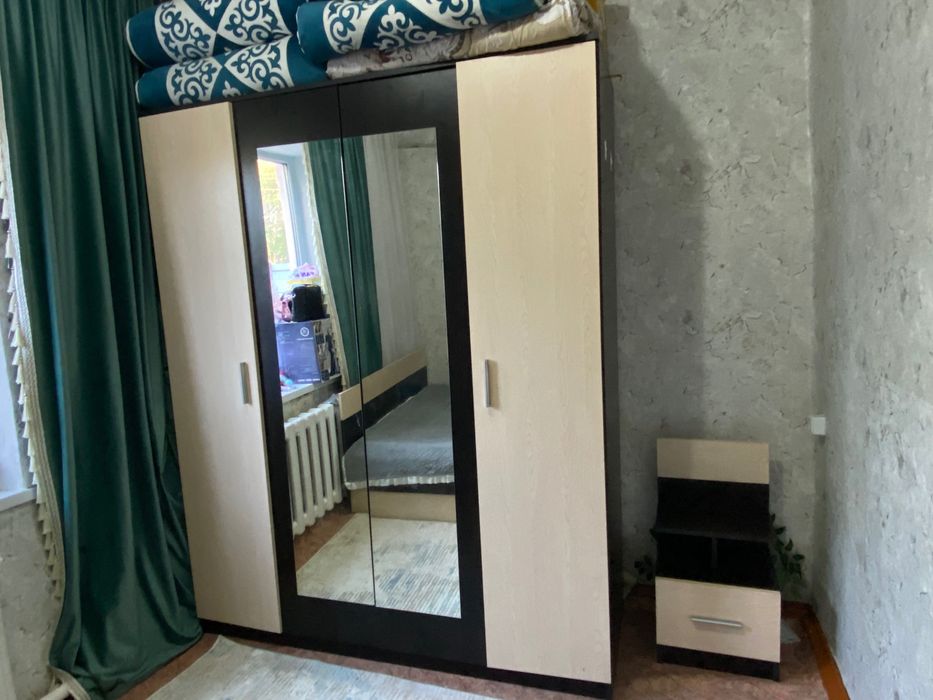 Продается спальный гарнитур