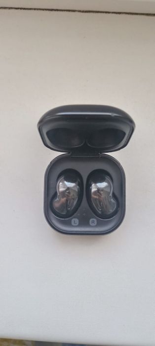 Продам Galaxy Buds Live