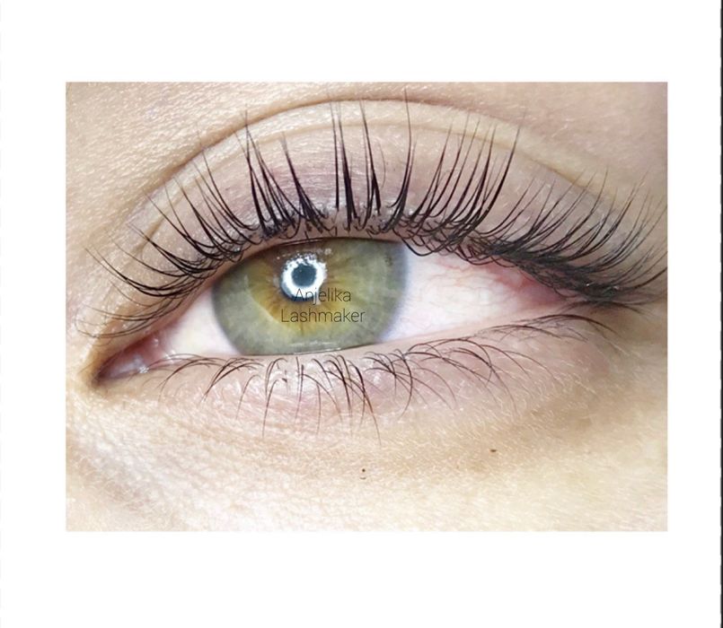 Предлагаю услуги по наращиванию ресничек и ламинированию ресниц и бров