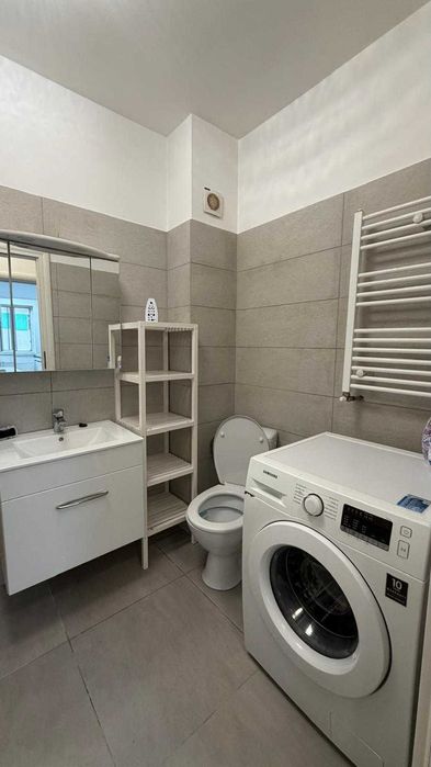 Închiriez ap.  2 cam Militari Residence
