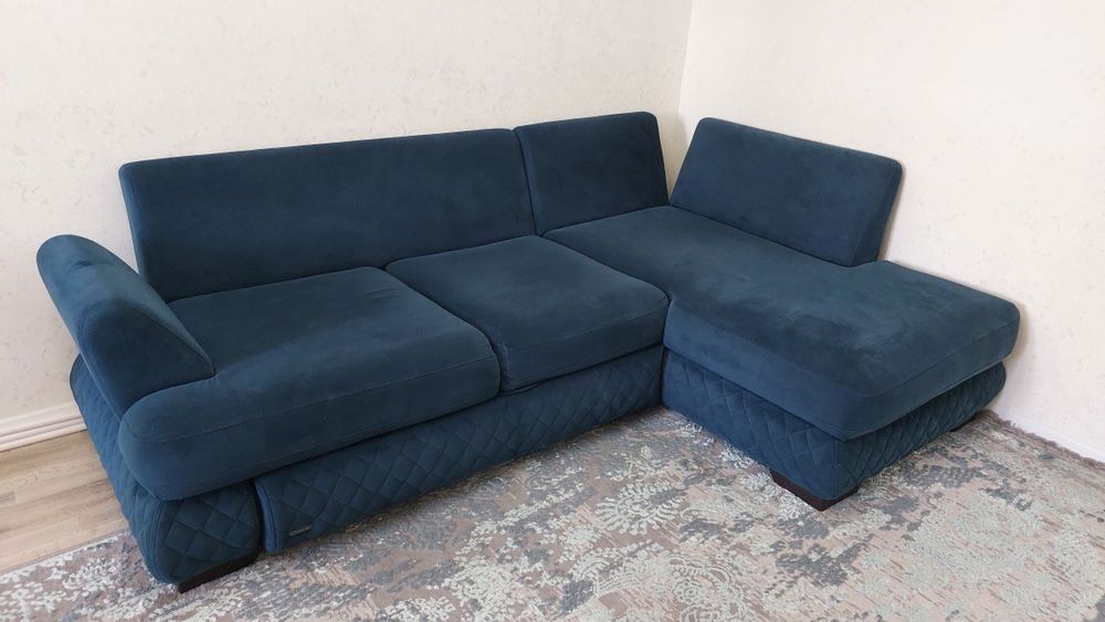 Продаётся угловой диван
