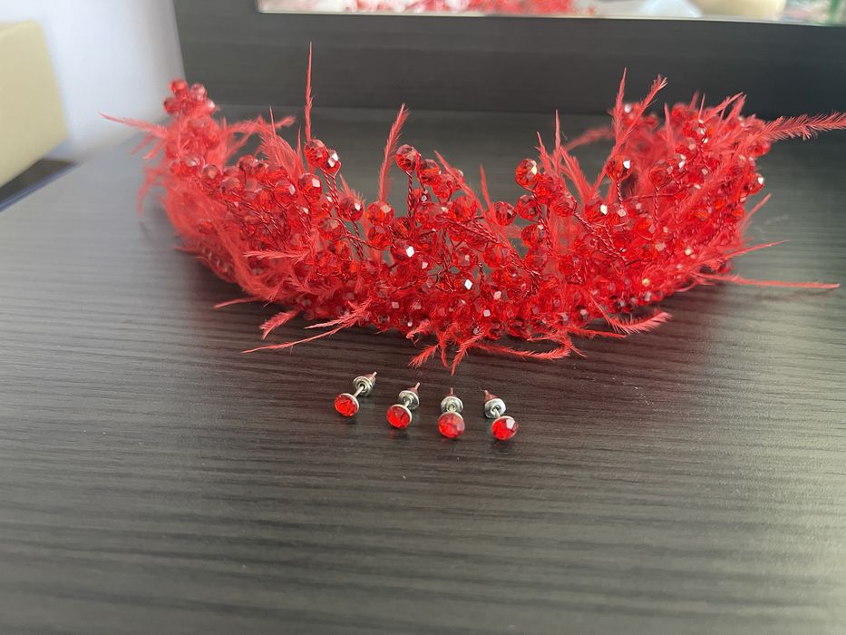 Диадема и 4 бр. обеци