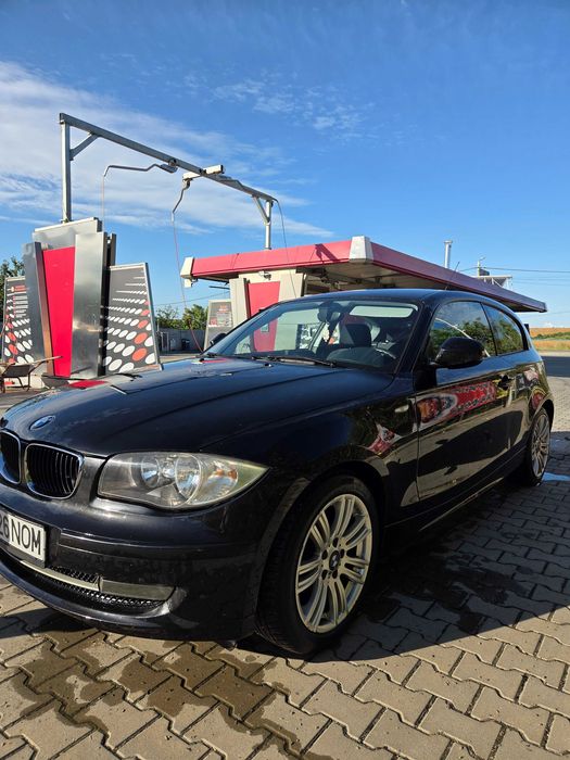 Vînd urgent bmw seria 1 ,preț 1500 € .