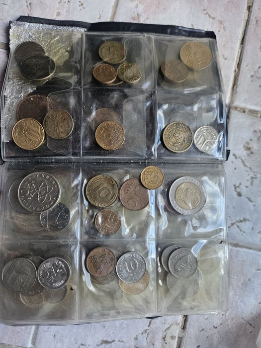 Продам монеты коллекционные