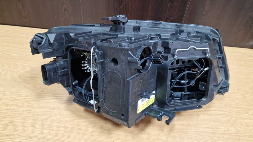 Ауди кю-5 ky-5 кю5 Q5 ляв ксенон лед фар Audi bi-xenon led far