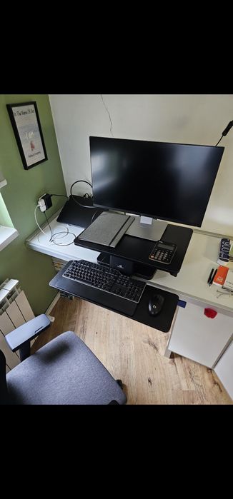 Регулируема стойка за монитор и клавиатура MacLean