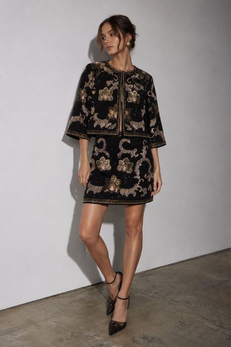 Костюмы Zara и Oysho