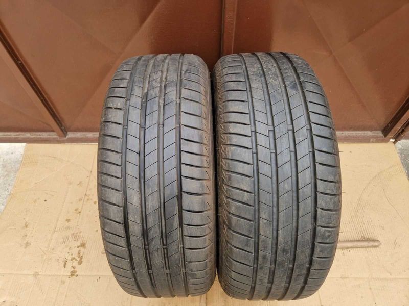 2 anvelope de vara Bridgestone R17 225/55 DOT0523