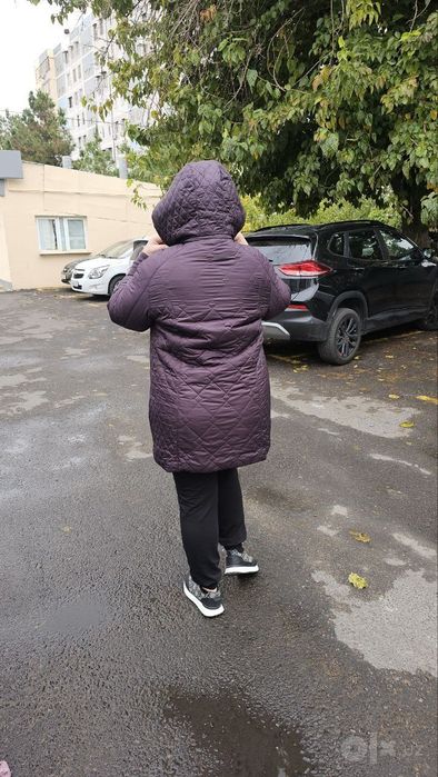 Куртка большого размера,на 50-54. Теплая,удобная.Два раза была надета