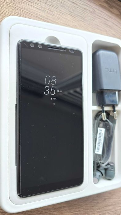 Телефон HTC U12+ Translucent blue