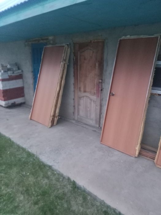 Продам двери срочно