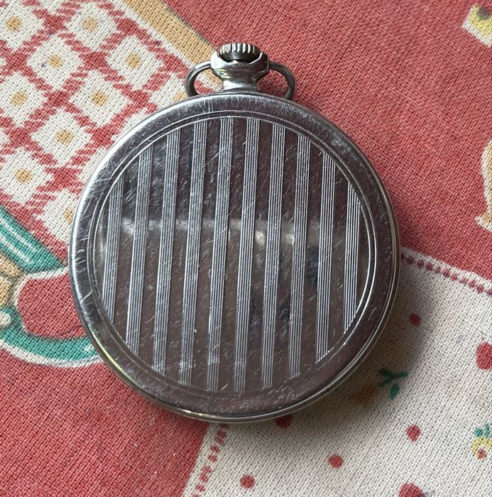 Джобен часовник Молния Мълния Molnija 18 камъка