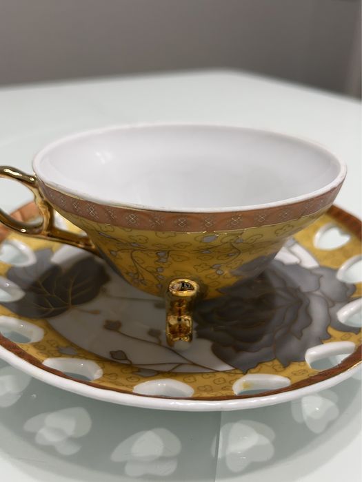 Красивый чайный сервиз.