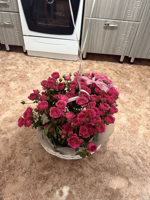 Букет из кустовых роз