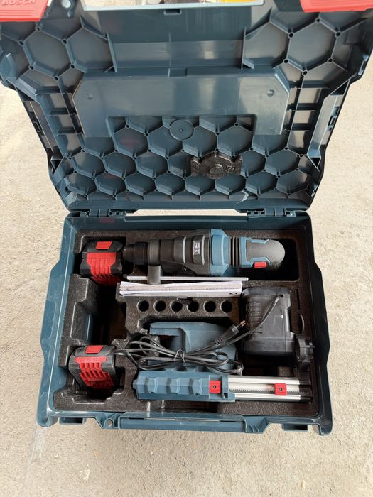 Bosch GBH 18V-22 перфоратор 2025г.