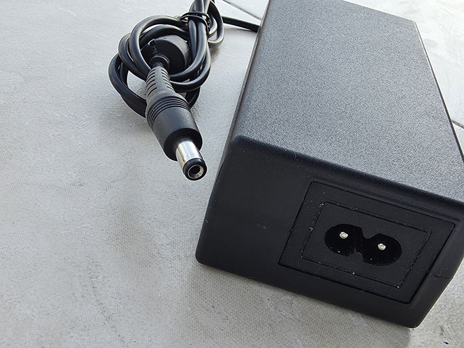 Alimentator SONY 20V 3A 60W