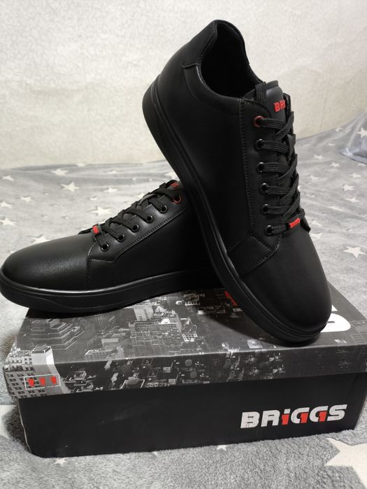 Продам кеды. Натуральная кожа