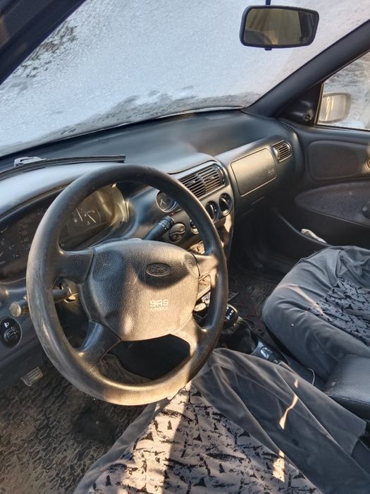 Продам форд эскорт