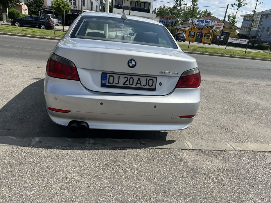 BMW 5 Series 2004 — imagine 4