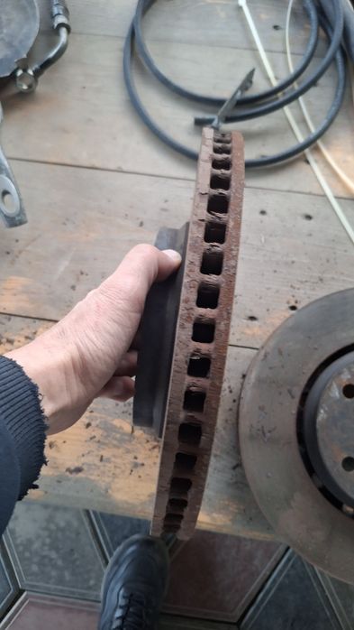 Тормозной диск на альфард б/у оригинал