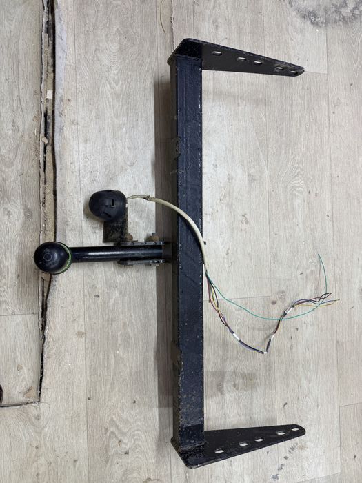 Продам фаркоп на калину универсал