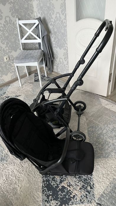 Срочно продаю коляску