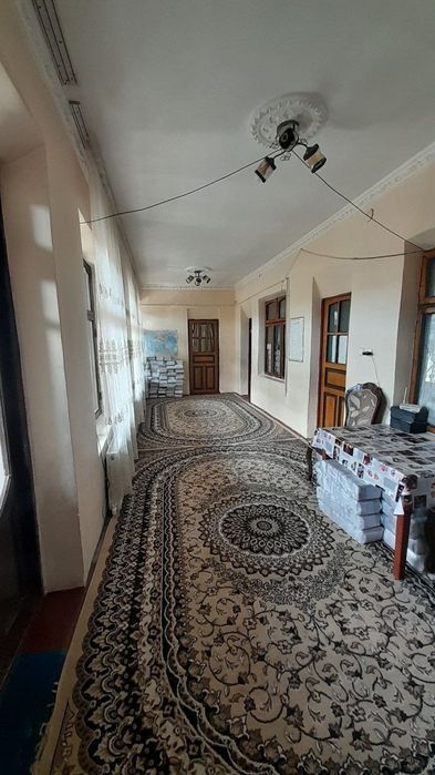 Hovli sotiladi Uchastok sotiladi