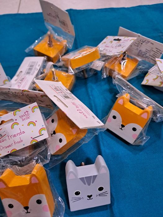 Дръжки дърво детска мебел