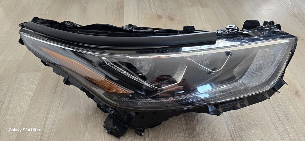 Far dreapta full led toyota highlander