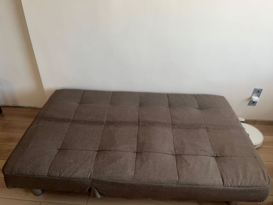 Диван с функция сън