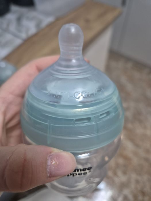 Шишета за бебе Tommee Tippee