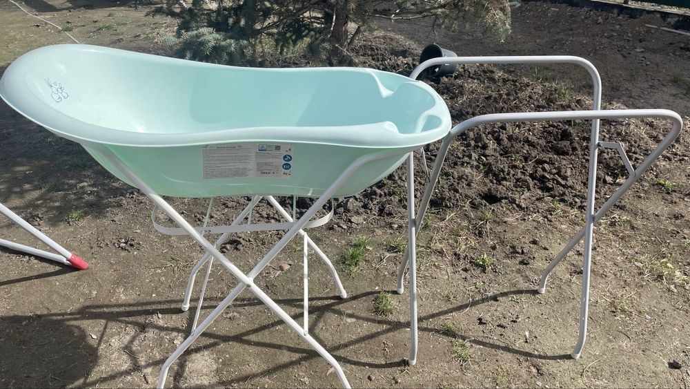 Продам ванночку и подставки