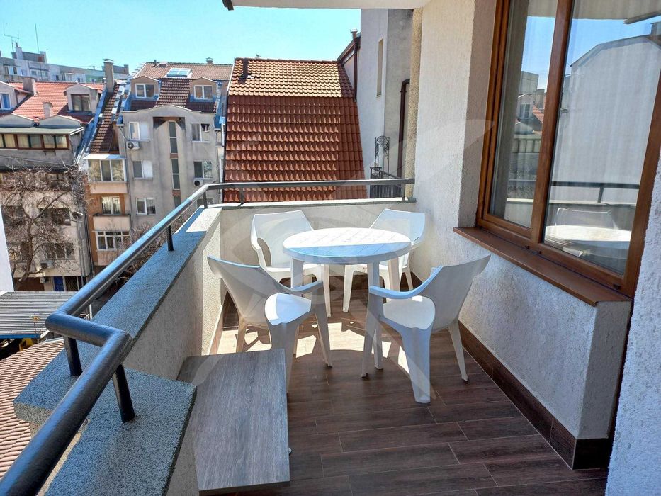 Дава се под наем Тристаен апартамент в Варна, Лятно кино Тракия - 111 кв.м за 800 € - Снимка #5