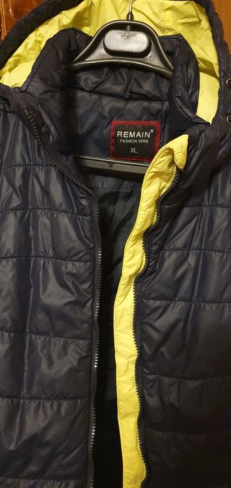 Продам жилет безрукавка