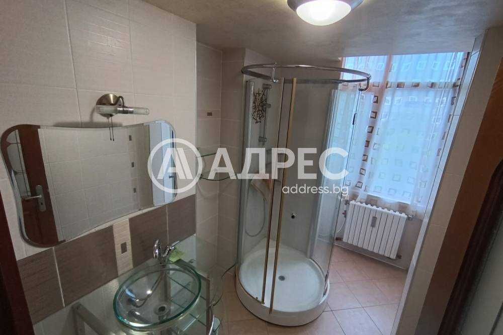 Дава се под наем Многостаен апартамент в Разград, Център - 102 кв.м за 459 € - Снимка #14