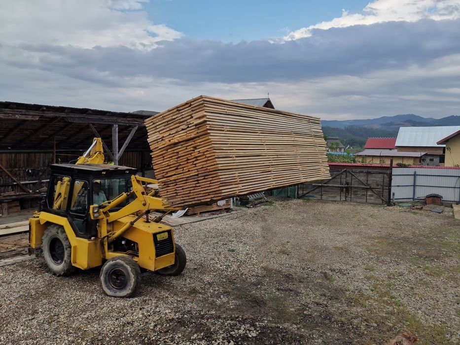 Vănd Cherestea Grinzi Dulapi Lețuri