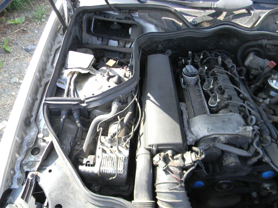 Dezmembrari  Mercedes-Benz E-CLASS (W211)  2002  > 2009 E 220 T CDI (