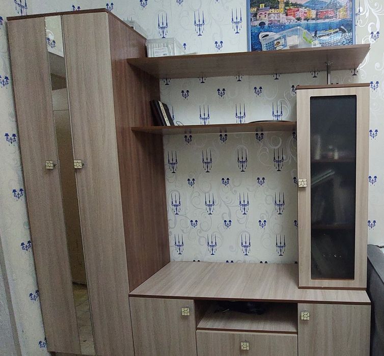 Продаётся шкаф-стенка для гостинной, б/у, все как на фото